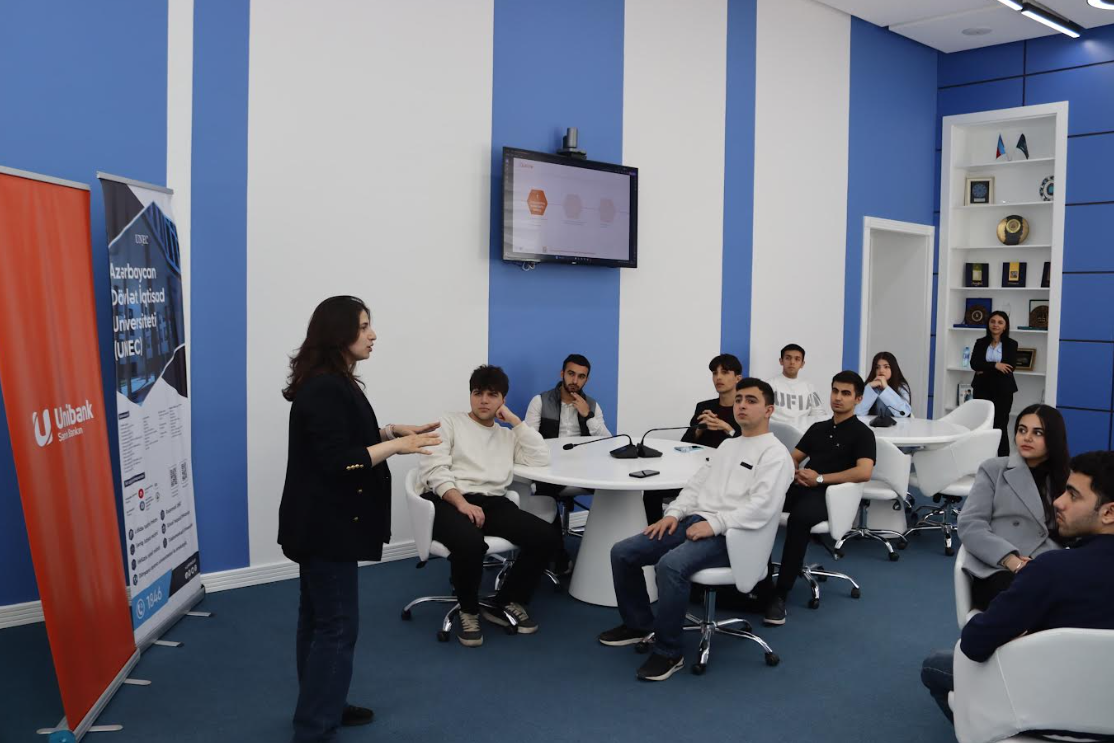 "Unibank" tələbələr üçün dayanıqlı maliyyə seminarları təşkil edib - FOTOLAR